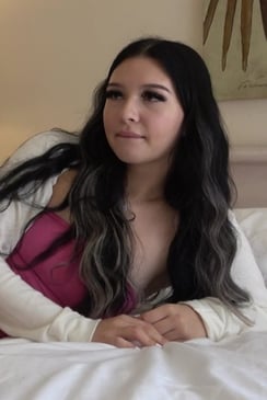 Bailey Blaze VR porn